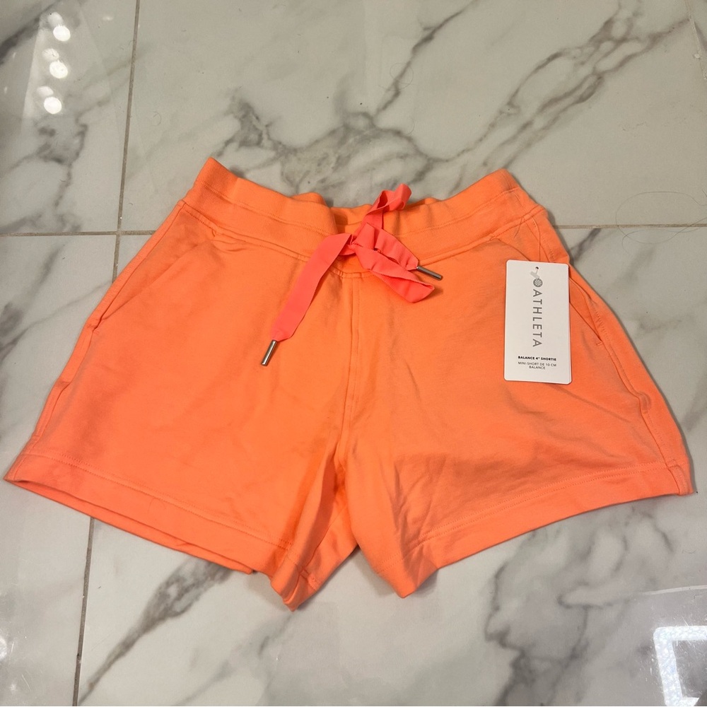 Athleta Balance 4” Shortie in Coral NWT
